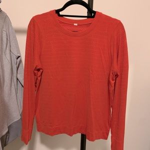 Lululemon vented long sleeve tee
